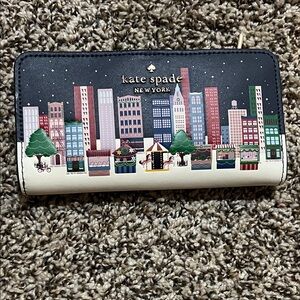 Kate Spade Holiday Cityscape Wallet BNWT